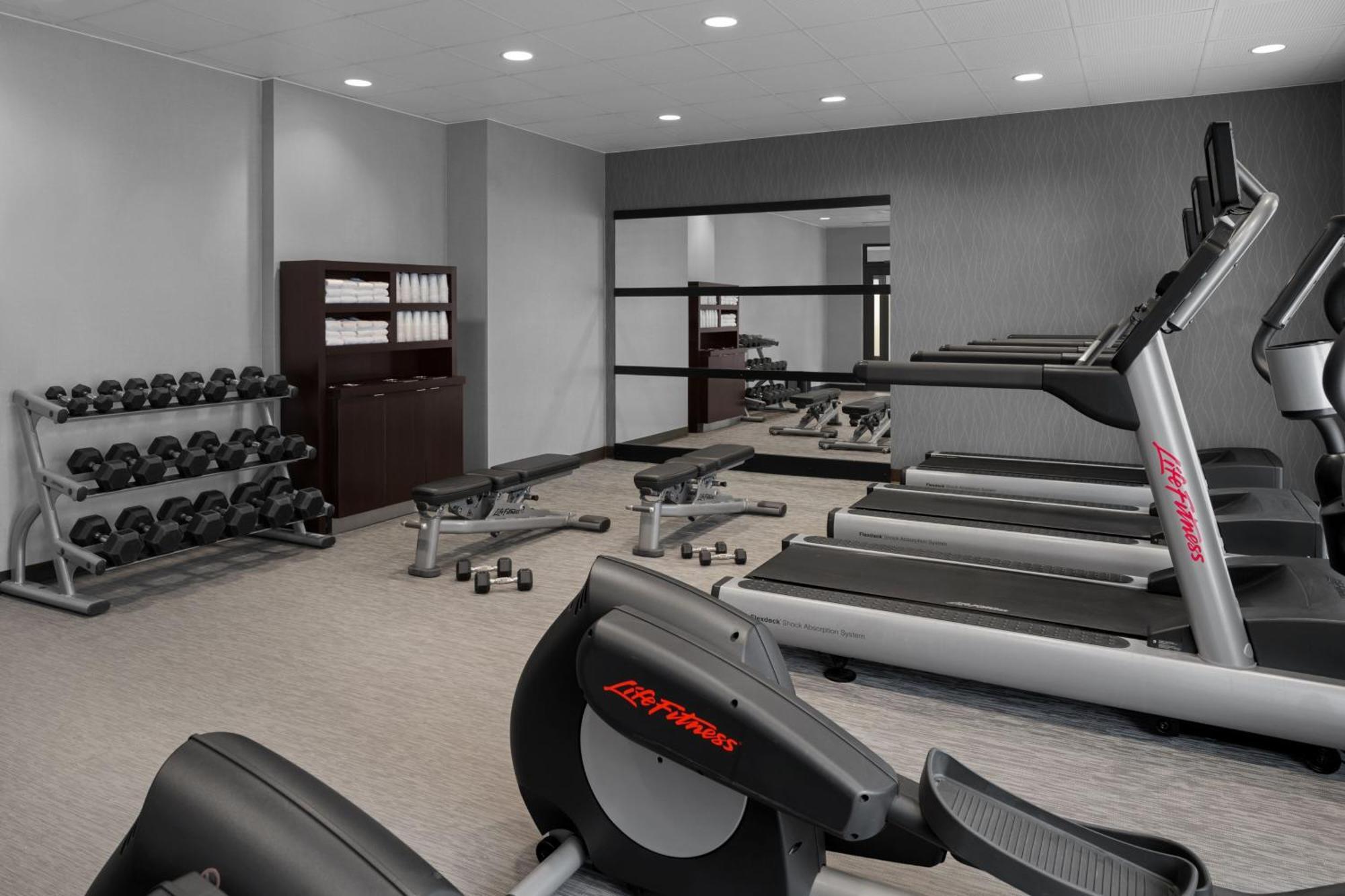 Courtyard By Marriott Charleston סאמרוויל מראה חיצוני תמונה